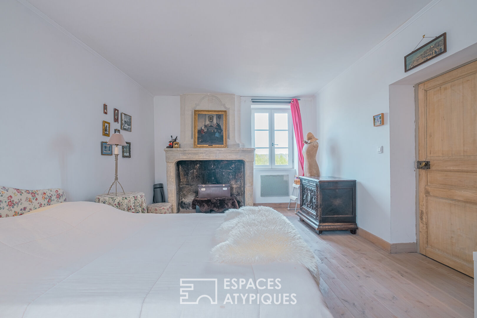 Propriété de charme et sa dépendance en bordure de riviere