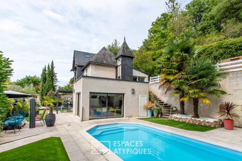 Bâtisse du XIXème et son extension contemporaine avec vue Loire
