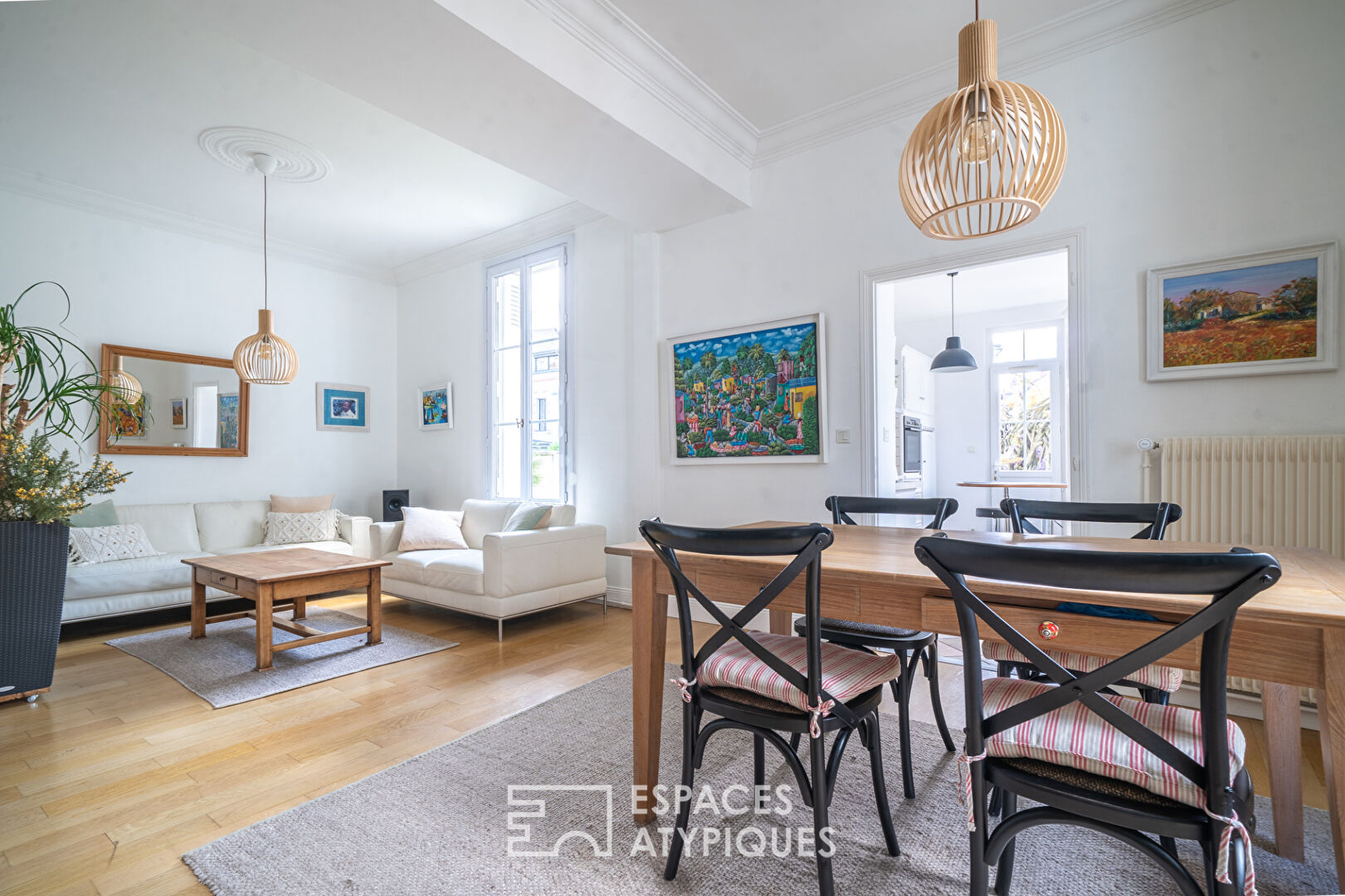 Family home in Les Prébendes with garage and garden