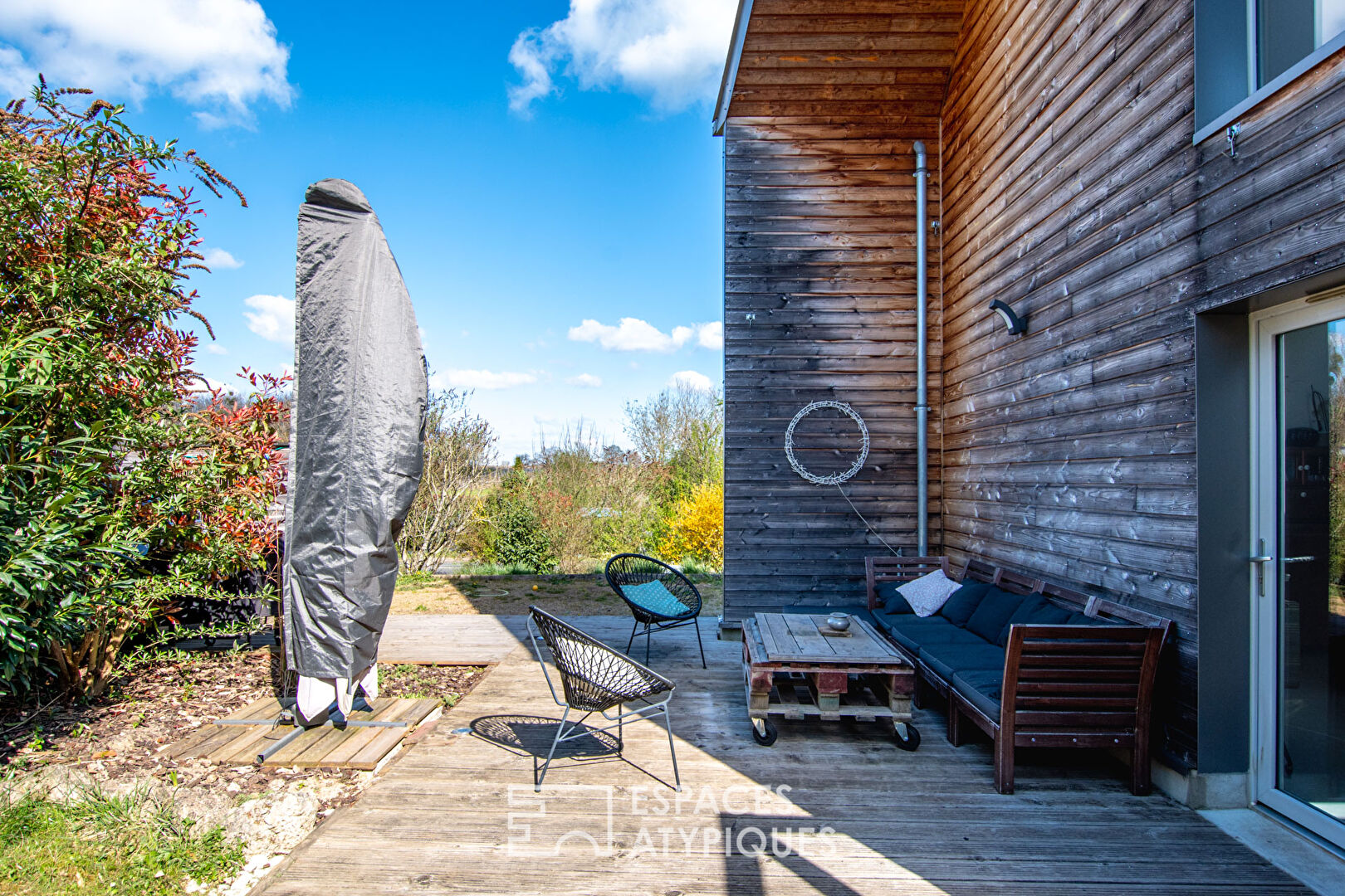 Lumineuse maison d’architecte en ossature bois