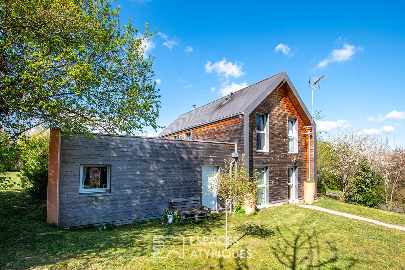 Lumineuse maison d’architecte en ossature bois