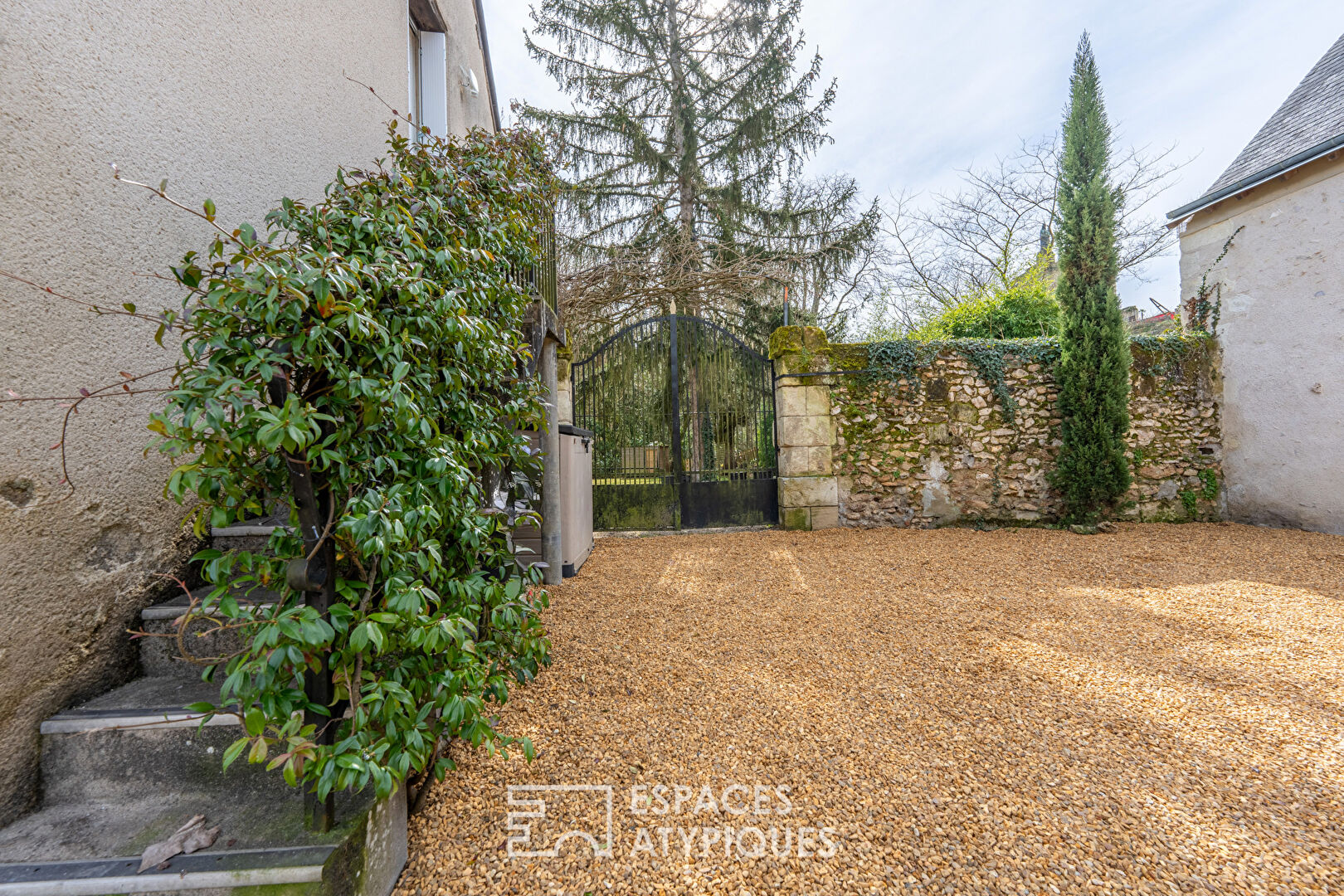 Propriété contemporaine au bord de l’Indre