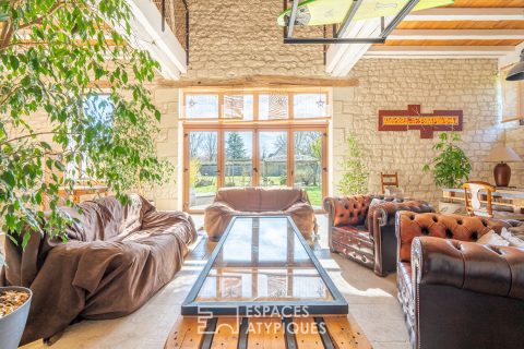 Old renovated barn near Chinon