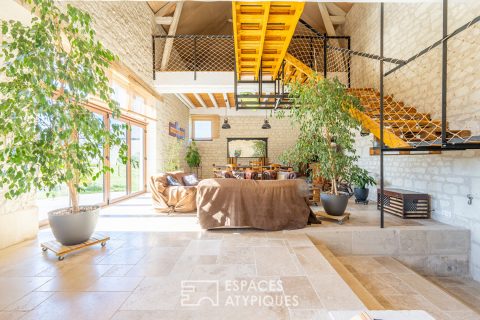 Old renovated barn near Chinon