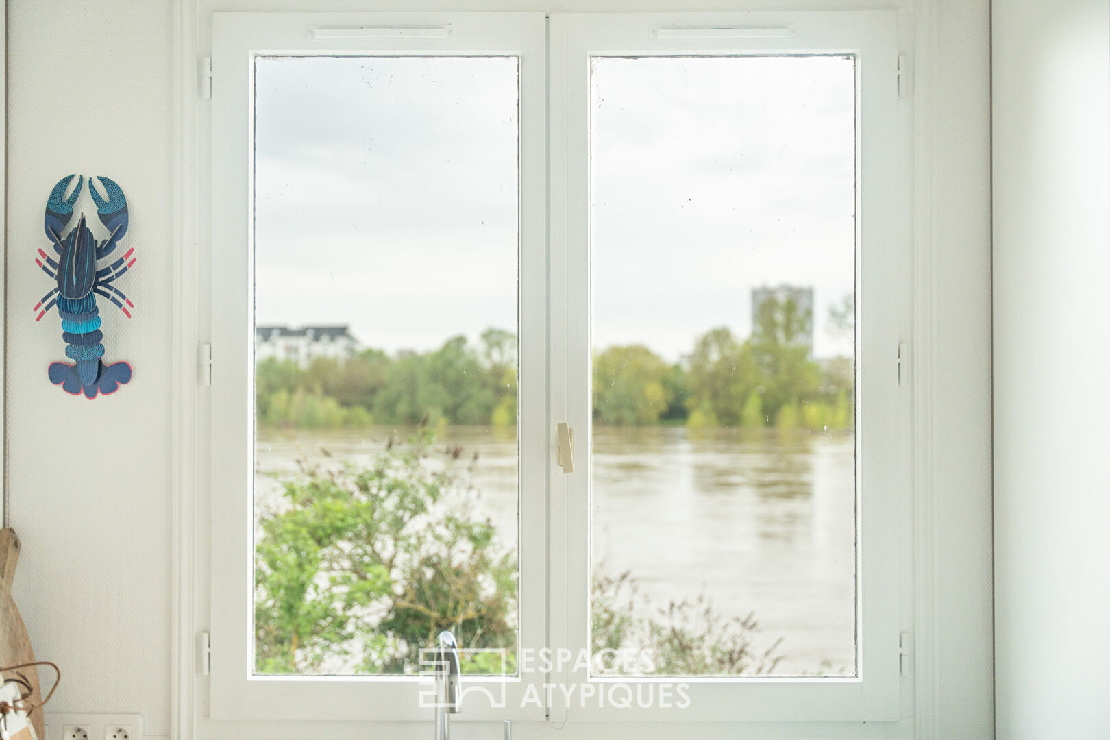 Maison familiale surplombant la Loire