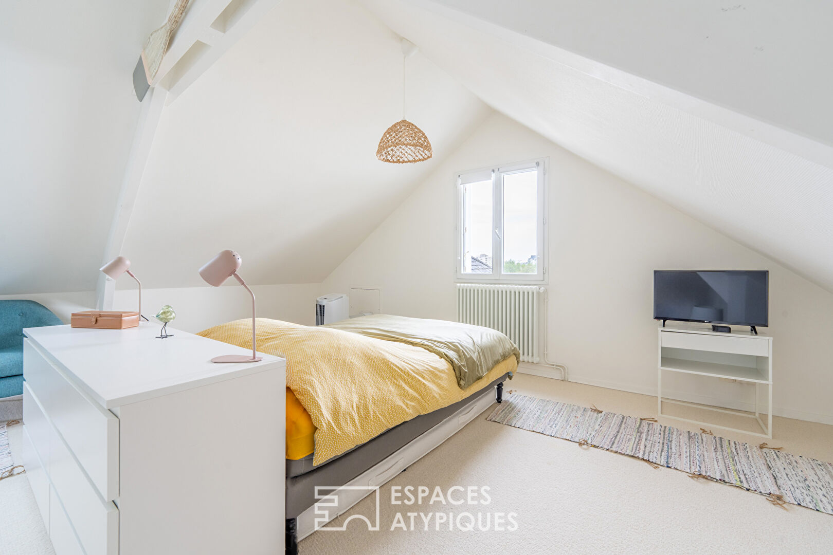 Family home overlooking the Loire