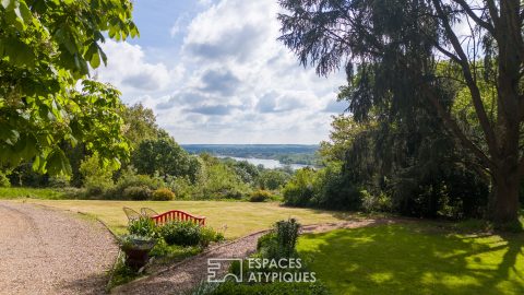 Propriété du XVIe avec vue privilégiée sur la Loire