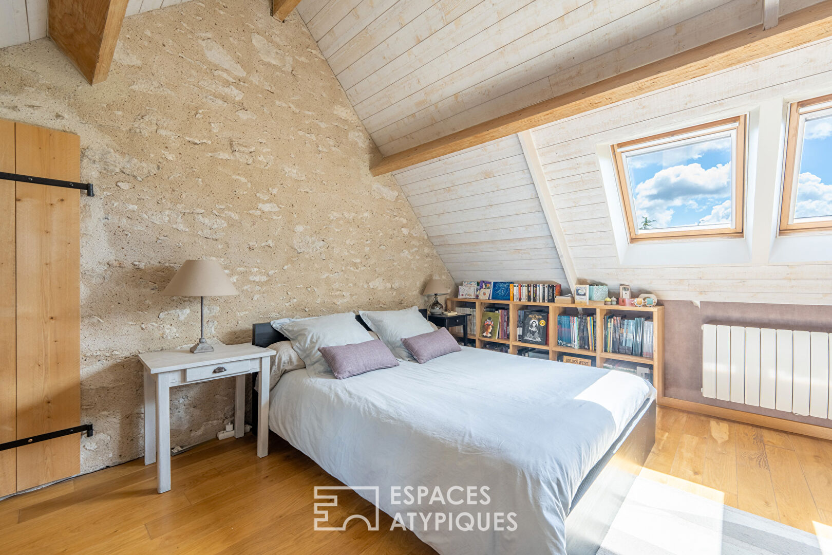Lumineuse maison familiale avec piscine