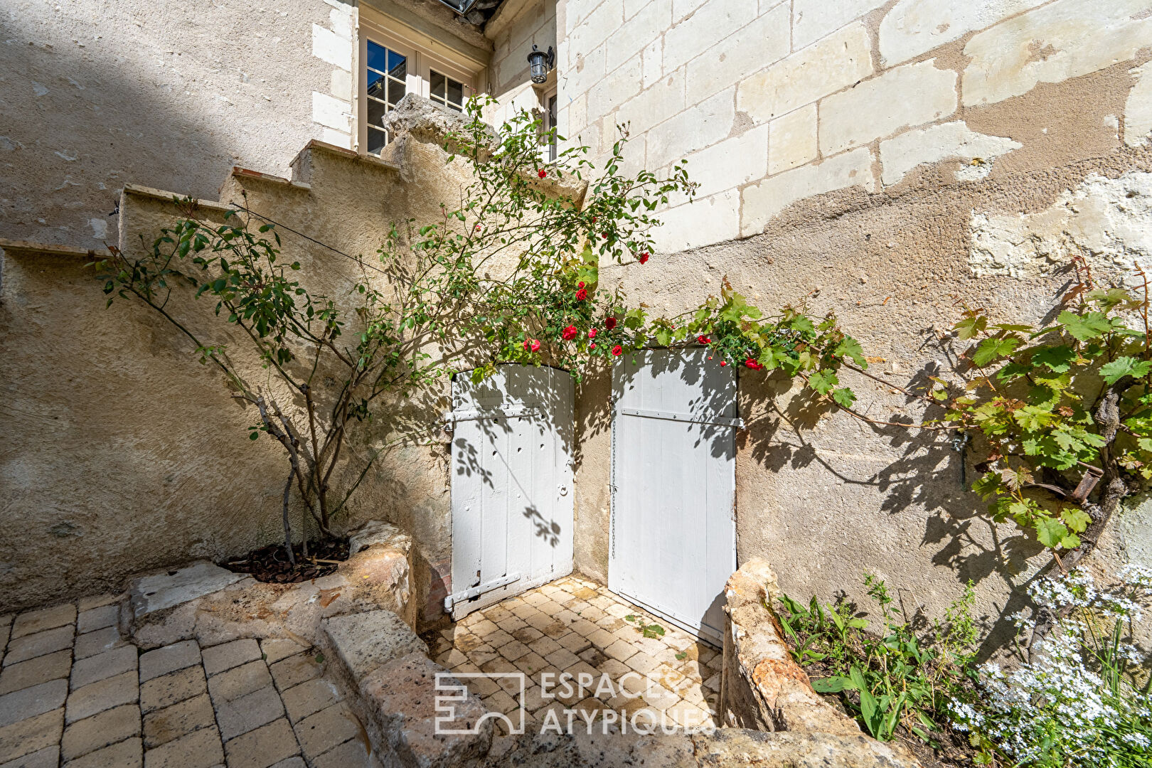 Charmante maison de ville avec jardin à Montbazon