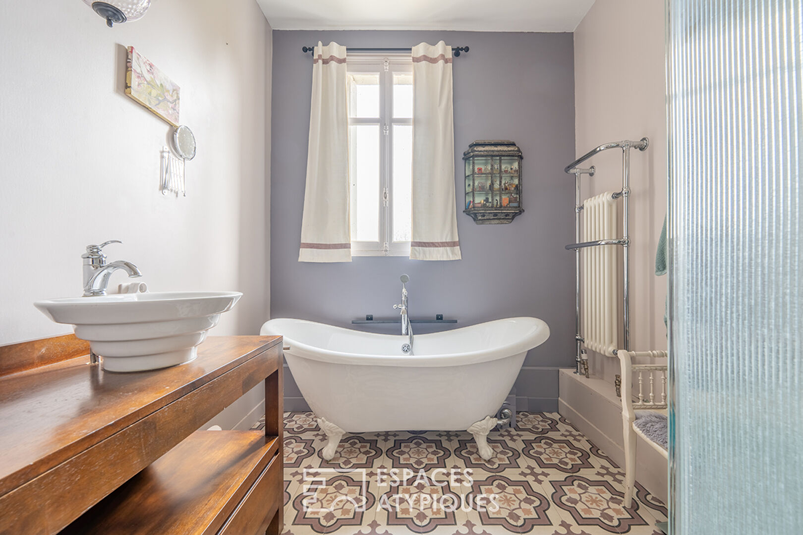 Renovated mansion with view of the Loire and outbuildings