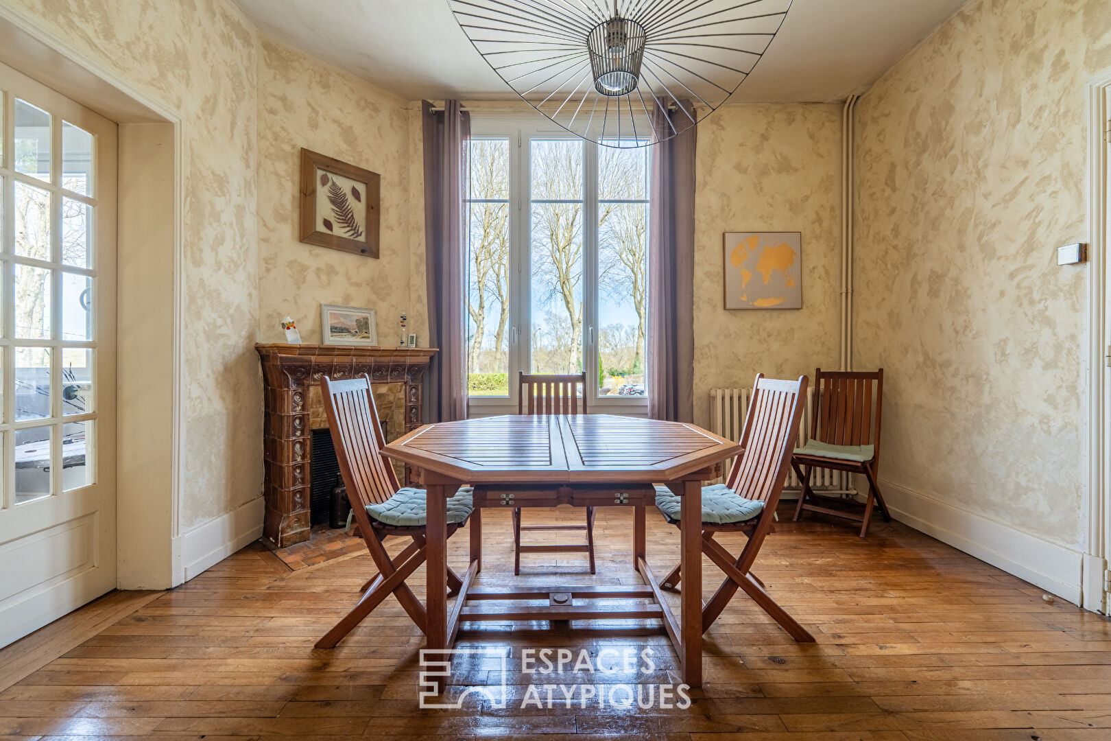 Belle maison des annees 20 avec jardin en centre ville d’Amboise