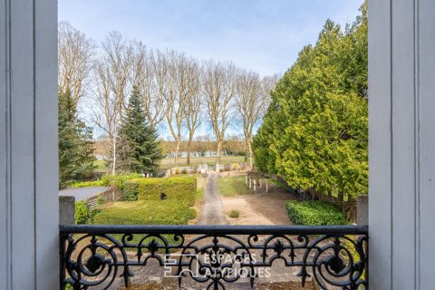 Belle maison des annees 20 avec jardin en centre ville d’Amboise
