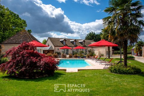 Propriété en lisière de forêt avec piscine, tennis et dépendances