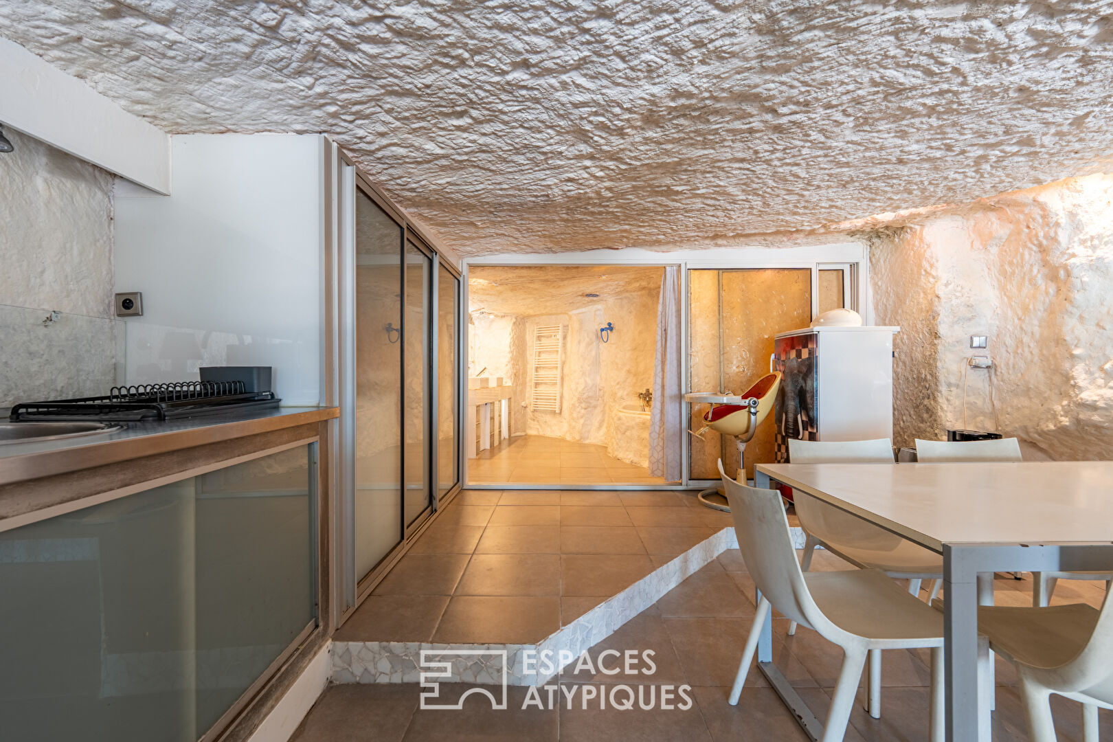 Troglodyte house with terrace and view of the Loire