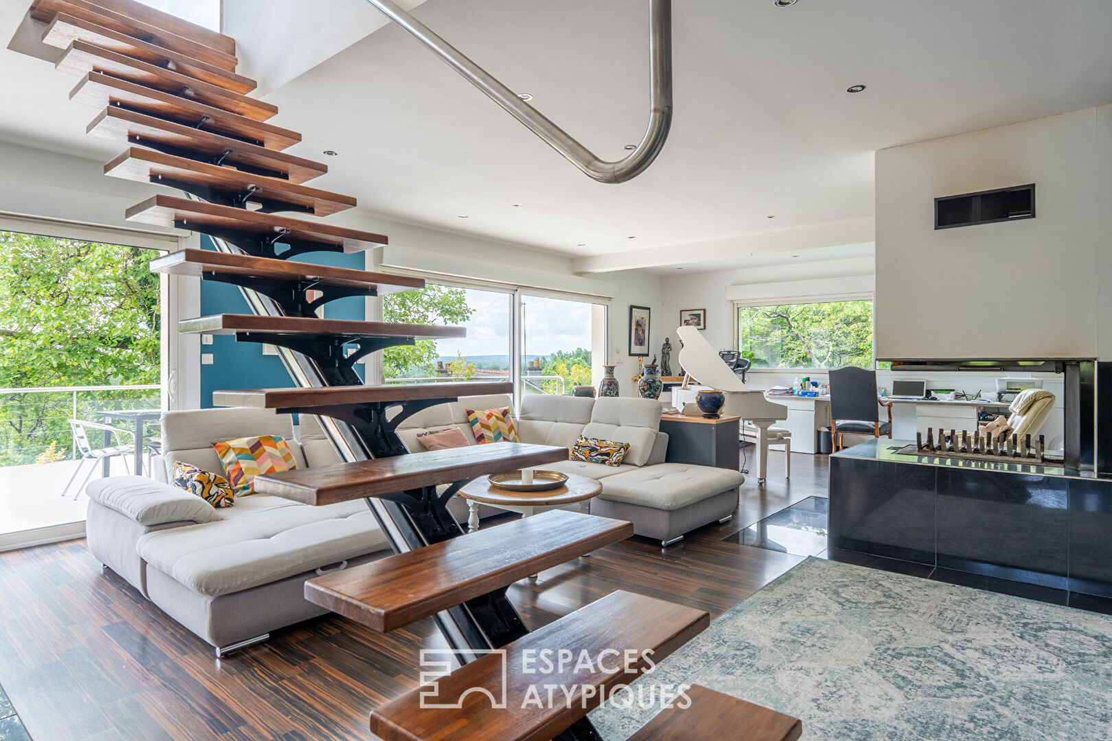Bright house with panoramic view