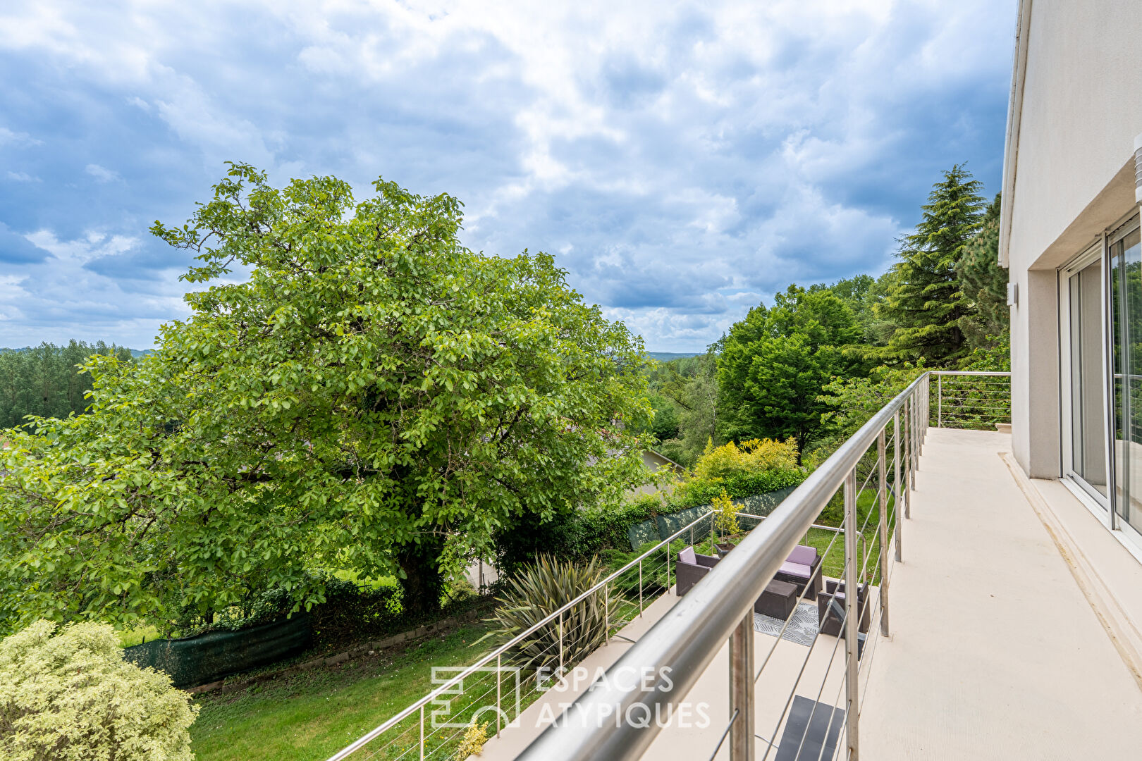 Bright house with panoramic view