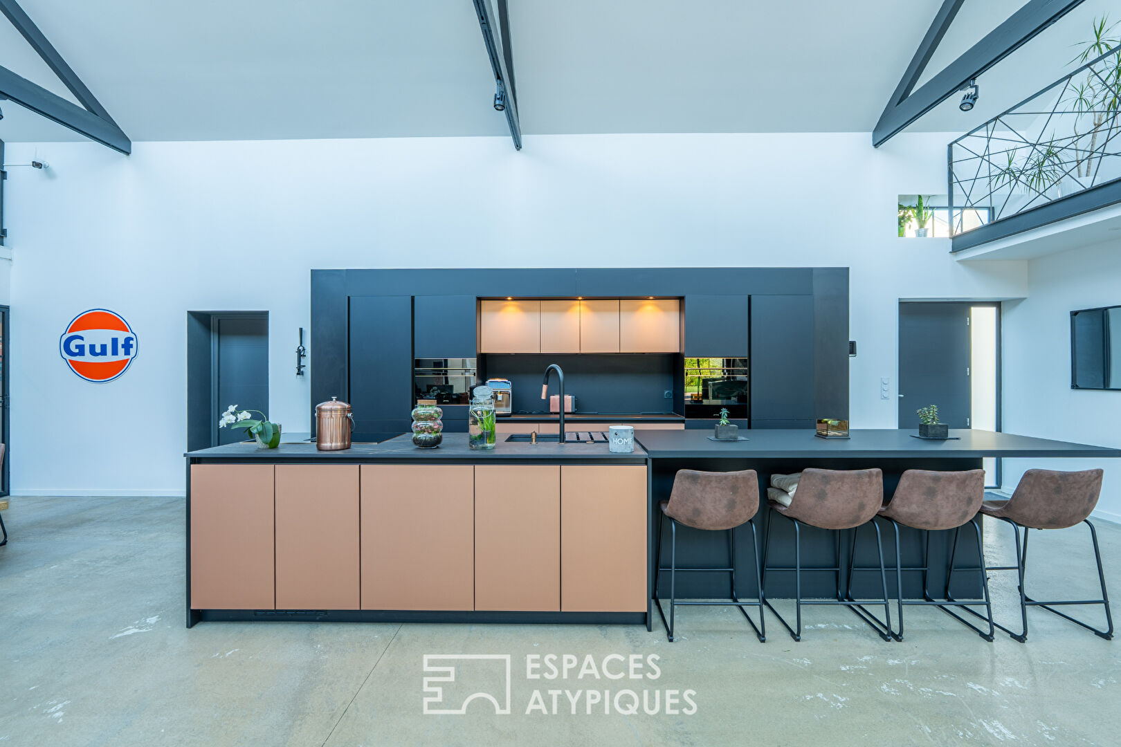 Loft d’architecte dans un ancien garage industriel