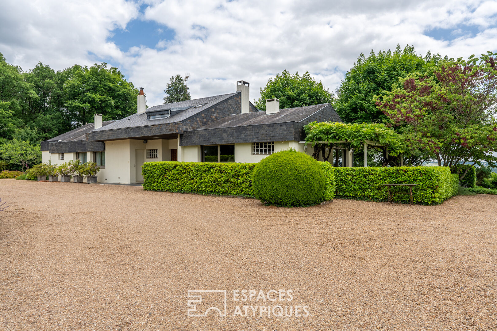 Maison d’architecte avec vue panoramique sur la Loire