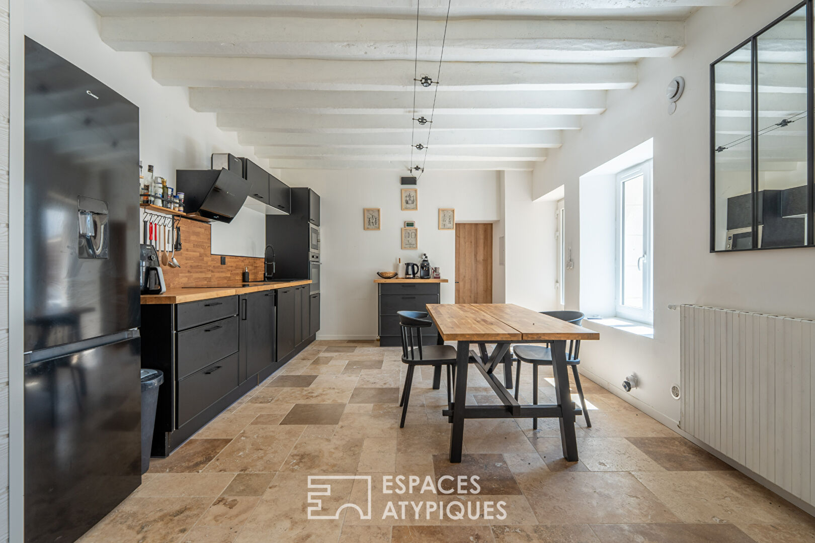 Cozy semi-troglodyte house in Vouvray
