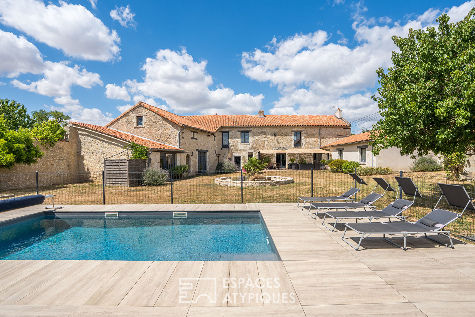Old farmhouse renovated in a Provençal style