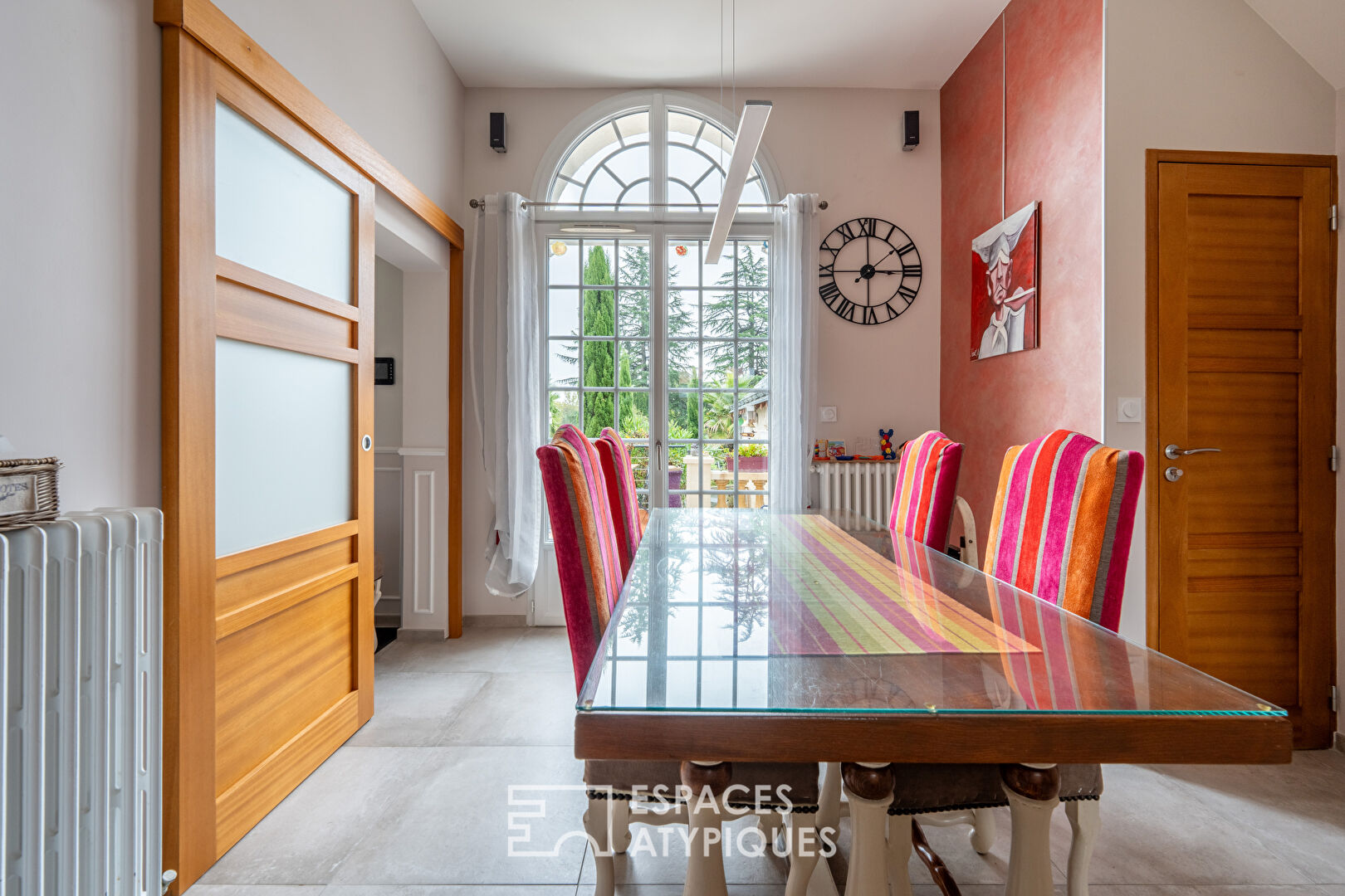 Demeure singulière avec chambres d&rsquo;hôtes et jardin paysagé à 15 minutes de Tours