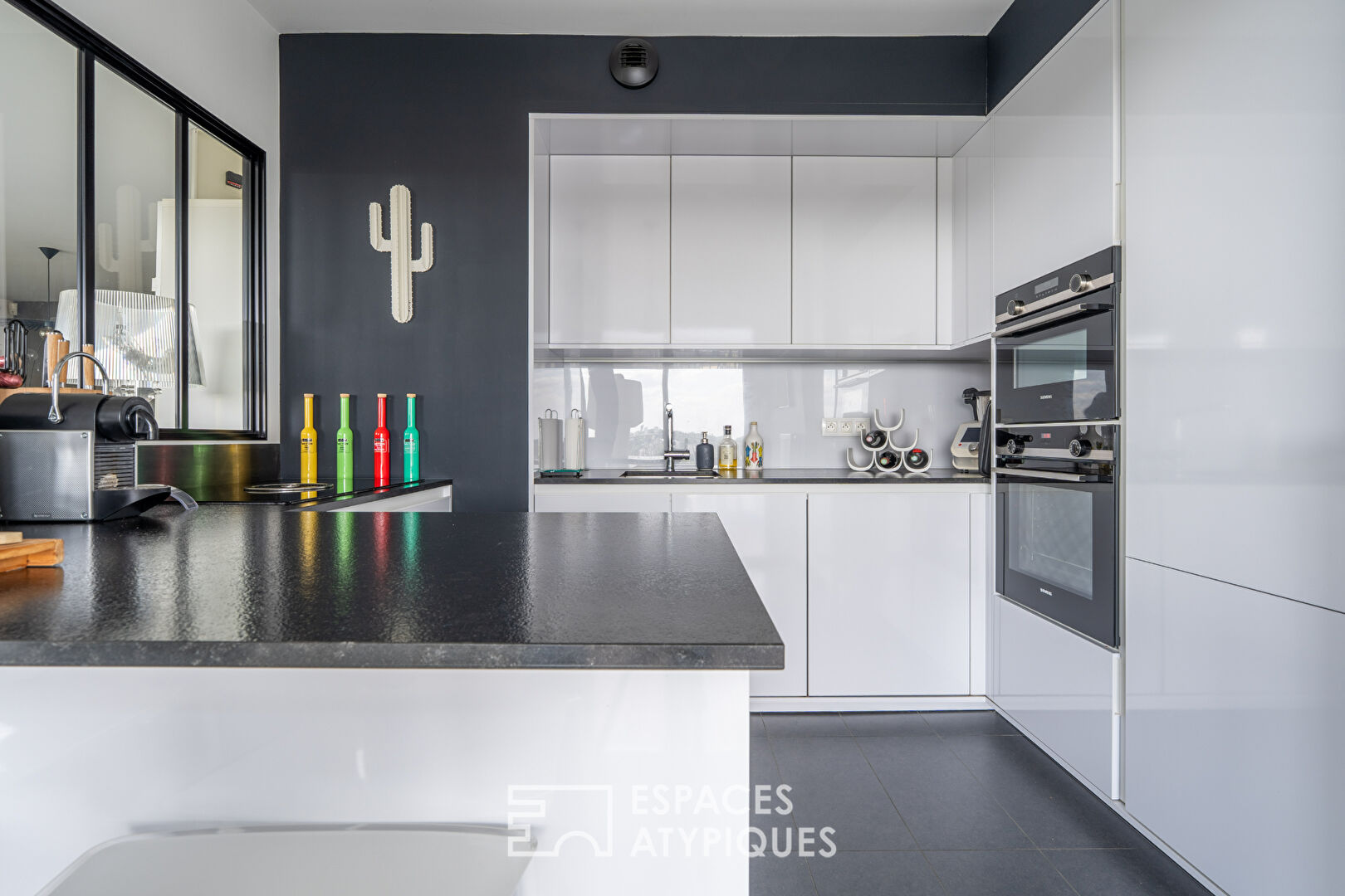 Apartment with panoramic view on the top floor