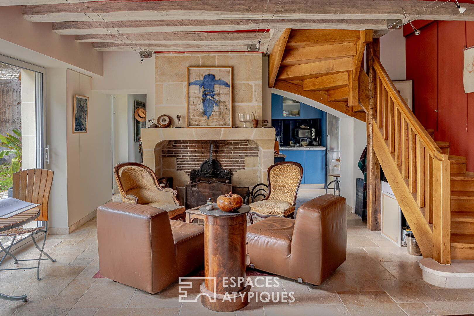 Longère rénovée avec dépendances et piscine