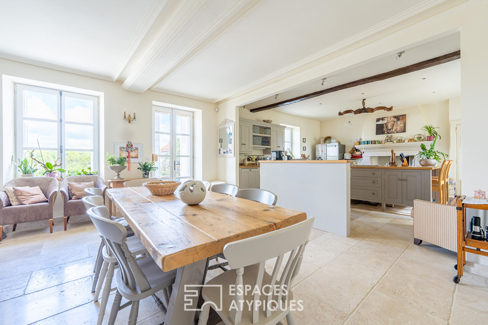 Propriété du XVIe avec vue privilégiée sur la Loire