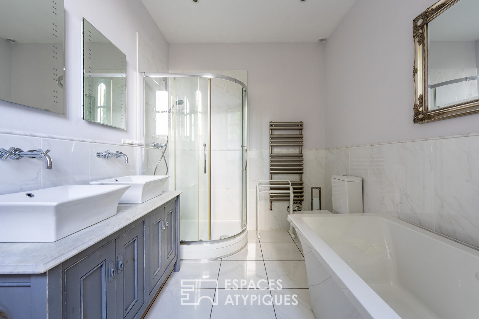 Propriété du XVIe avec vue privilégiée sur la Loire