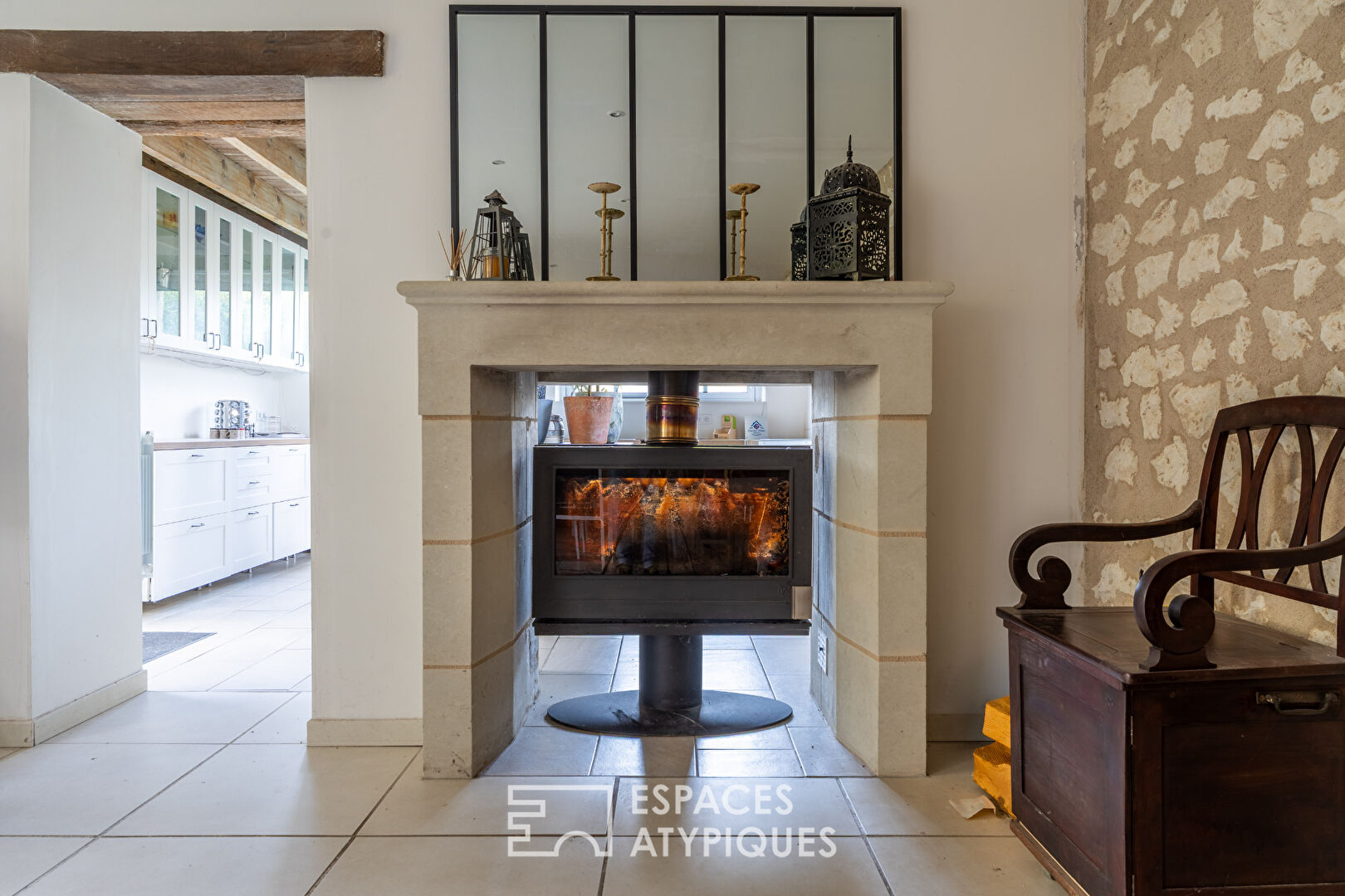 Propriété historique rénovée avec piscine naturelle