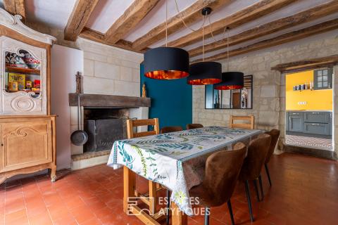 Authentique maison de bourg en pierre avec garage et cave voûtée