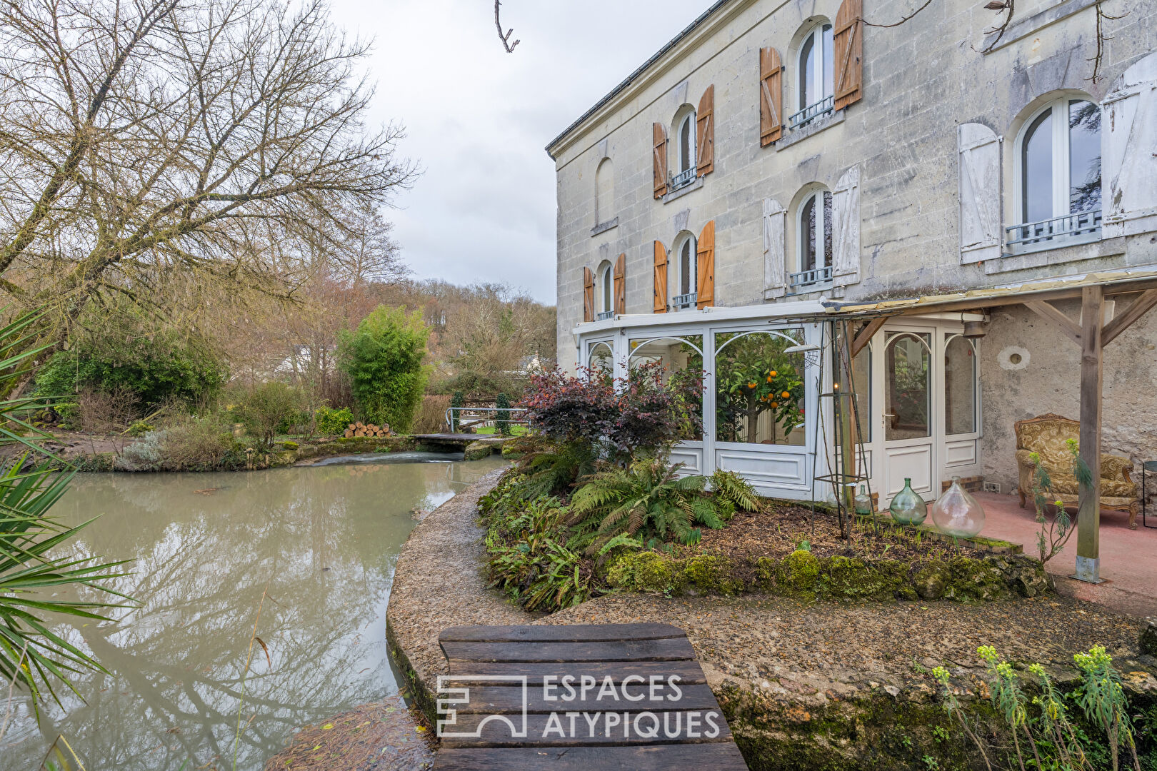 Moulin XVIIIe d&rsquo;exception au coeur d&rsquo;un écrin naturel