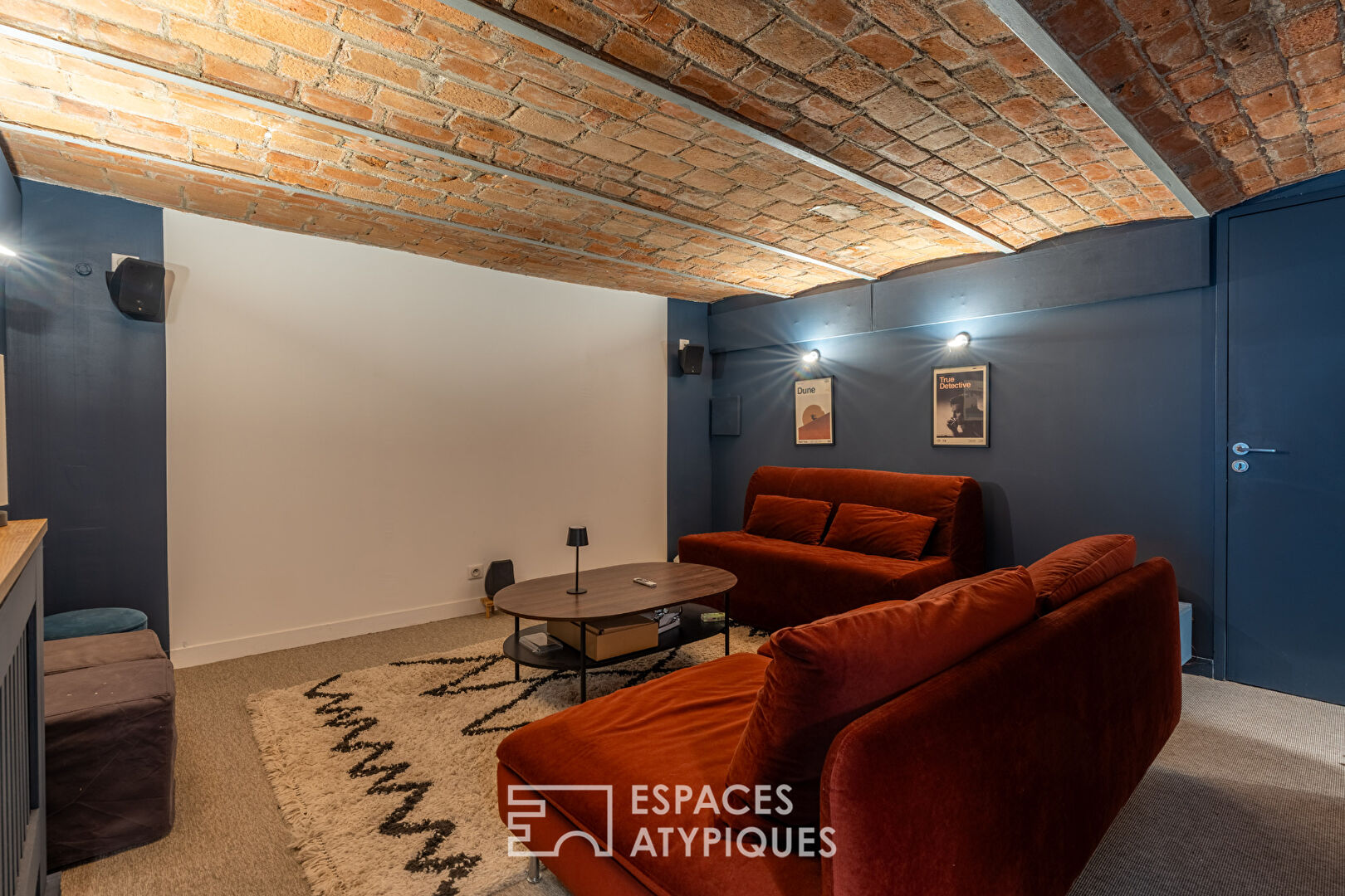 Appartement de caractère avec jardin et bassin privé aux Halles