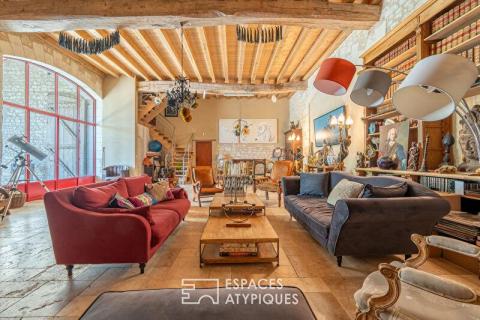 Elegant 19th century building in the heart of South Touraine