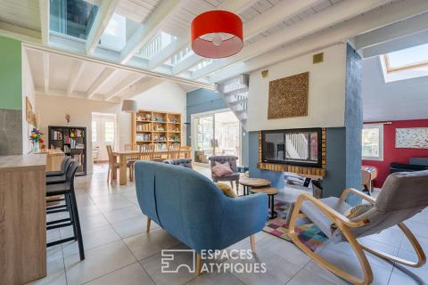 Architect-designed house with swimming pool and gîte in the heart of the vineyards