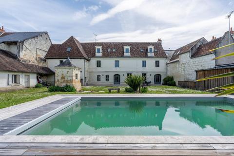 Maison de caractère avec piscine et dépendances aux portes de la cité royale de Loches