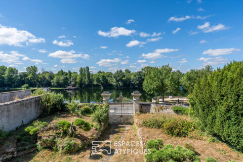 Hôtel particulier historique avec vue sur la Vienne