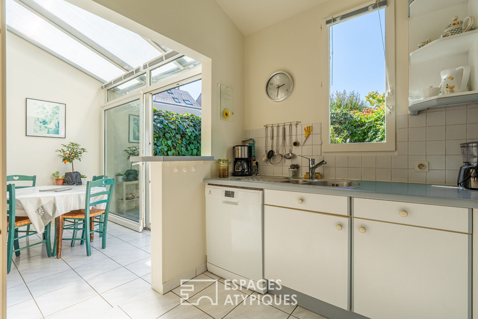 Maison tourangelle de caractère en coeur de ville avec garage