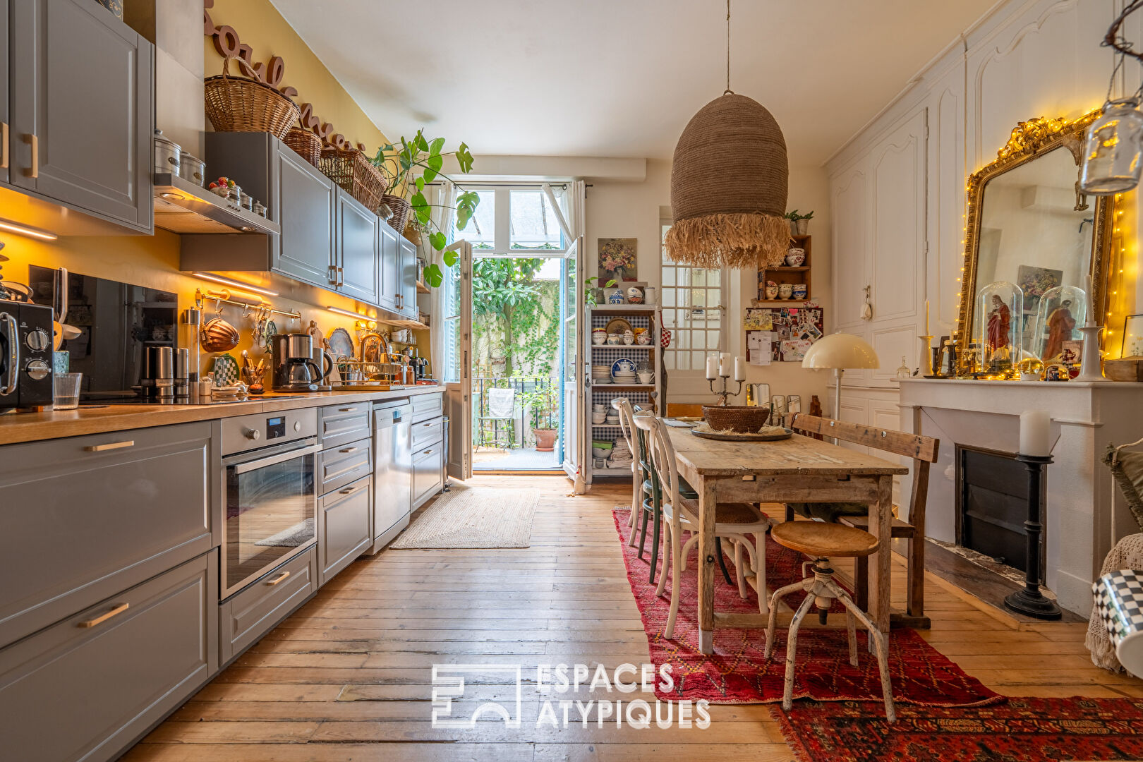 Superbe appartement de charme avec cour
