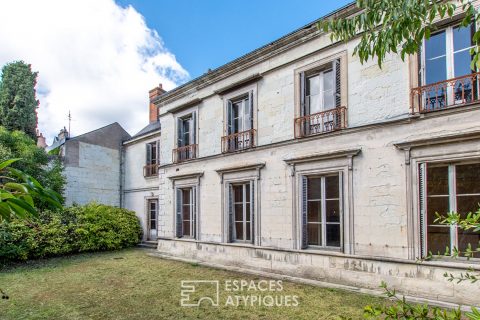 Maison de maître et dépendance dans le coeur historique de Tours