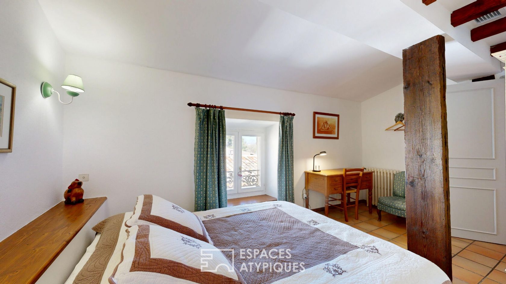 Charmante maison en pierre du XVIIe siècle avec vue sur la Cité de Carcassonne