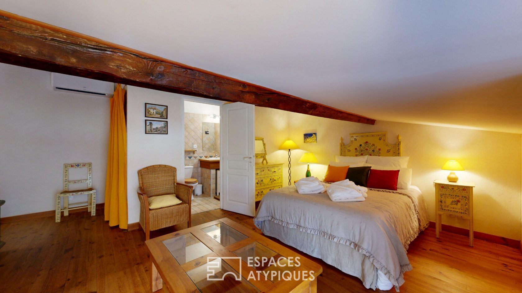 Charmante maison en pierre du XVIIe siècle avec vue sur la Cité de Carcassonne