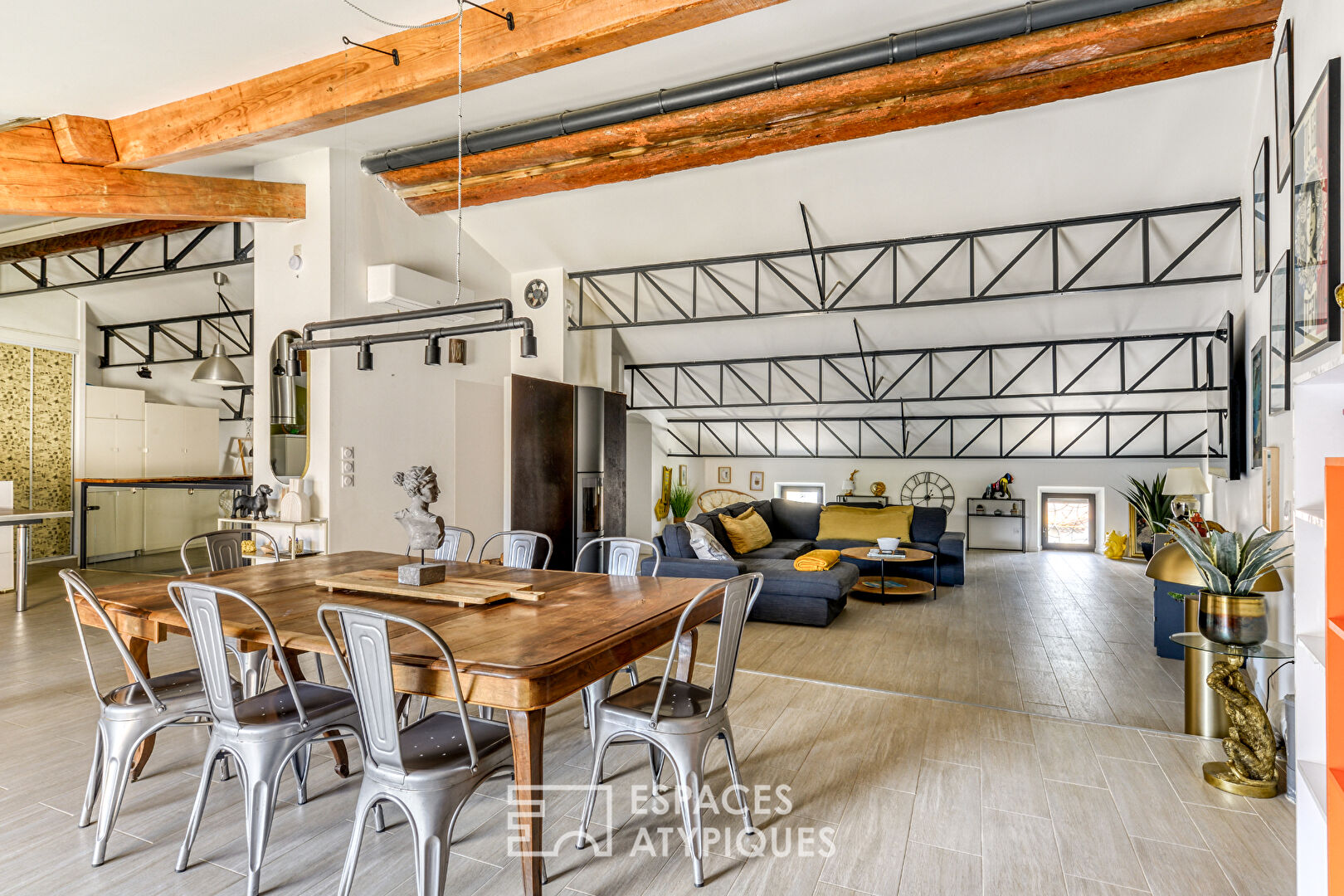 Maison vigneronne de caractère avec appartement indépendant, proche Carcassonne