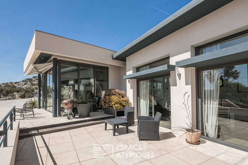 Maison d'architecte intimiste avec sa vue