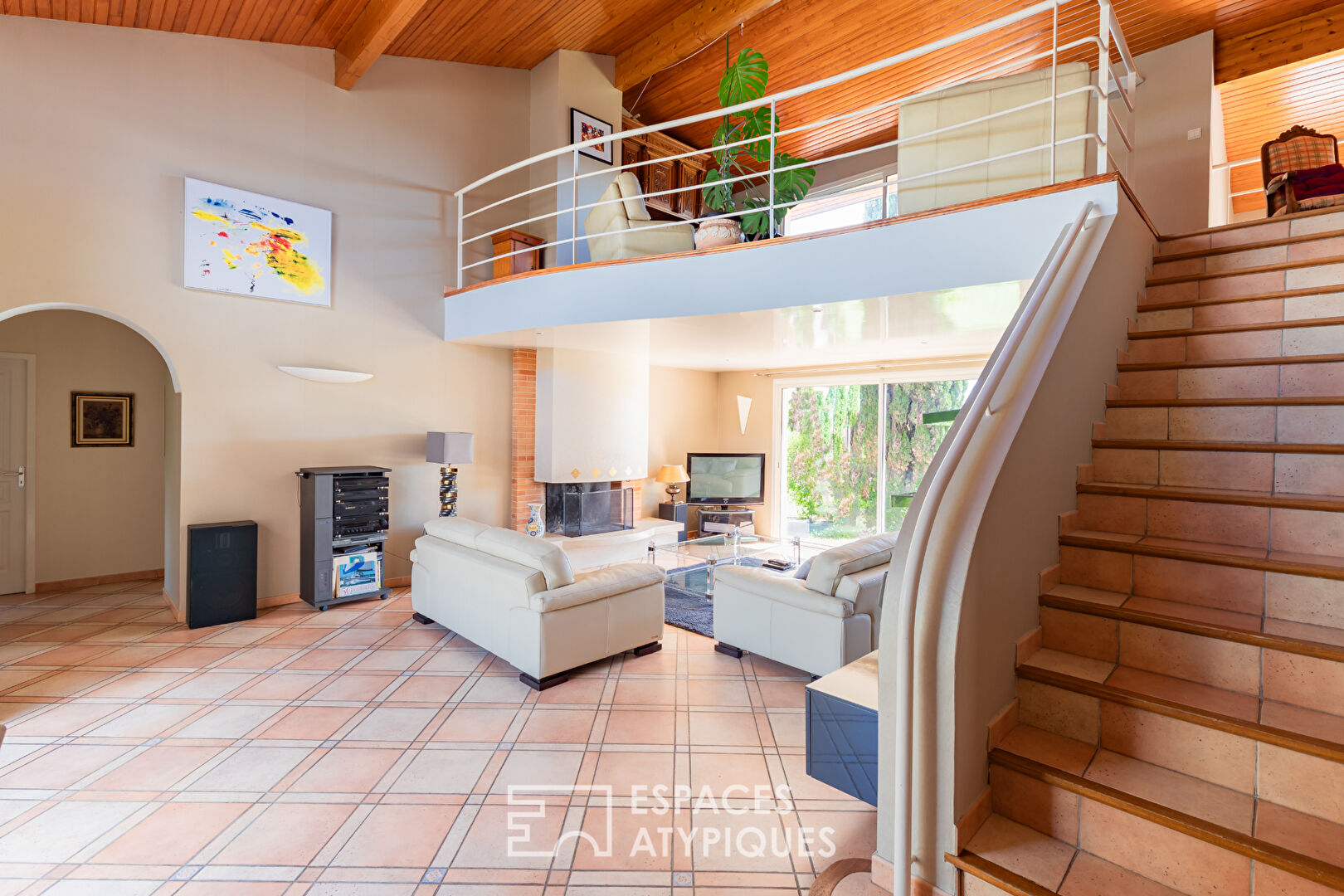 Villa d’architecte avec vue Pyrénées à Saint-Martin-Lalande