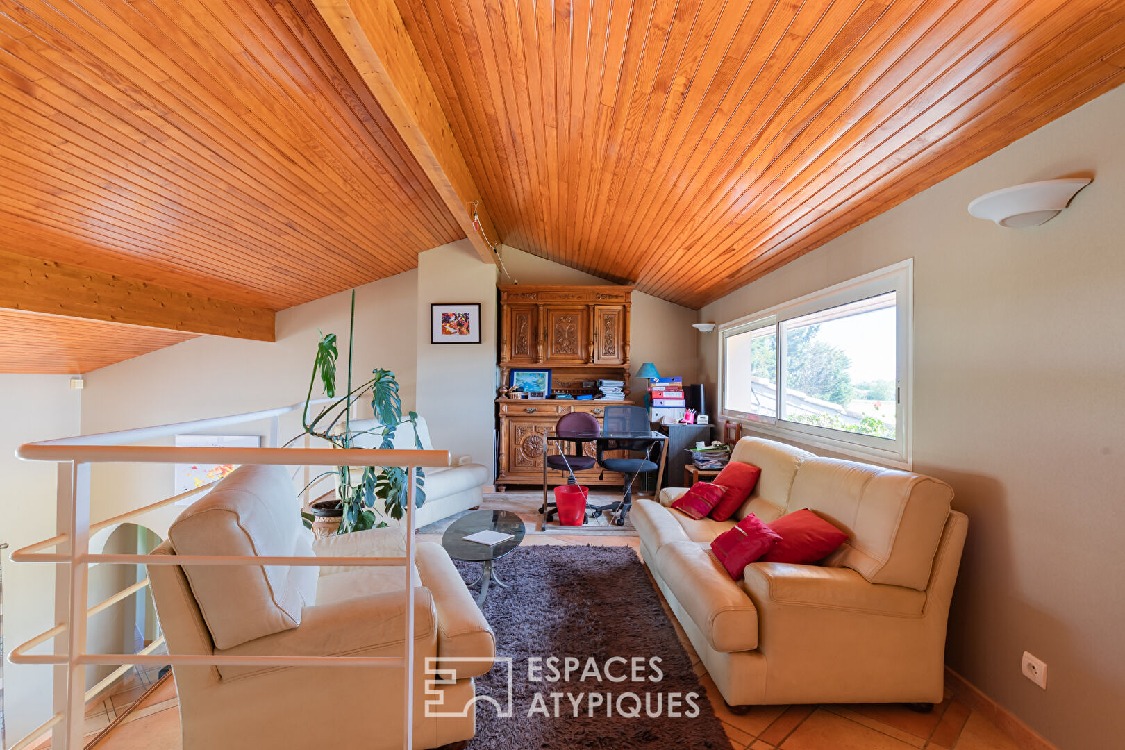 Villa d’architecte avec vue Pyrénées à Saint-Martin-Lalande