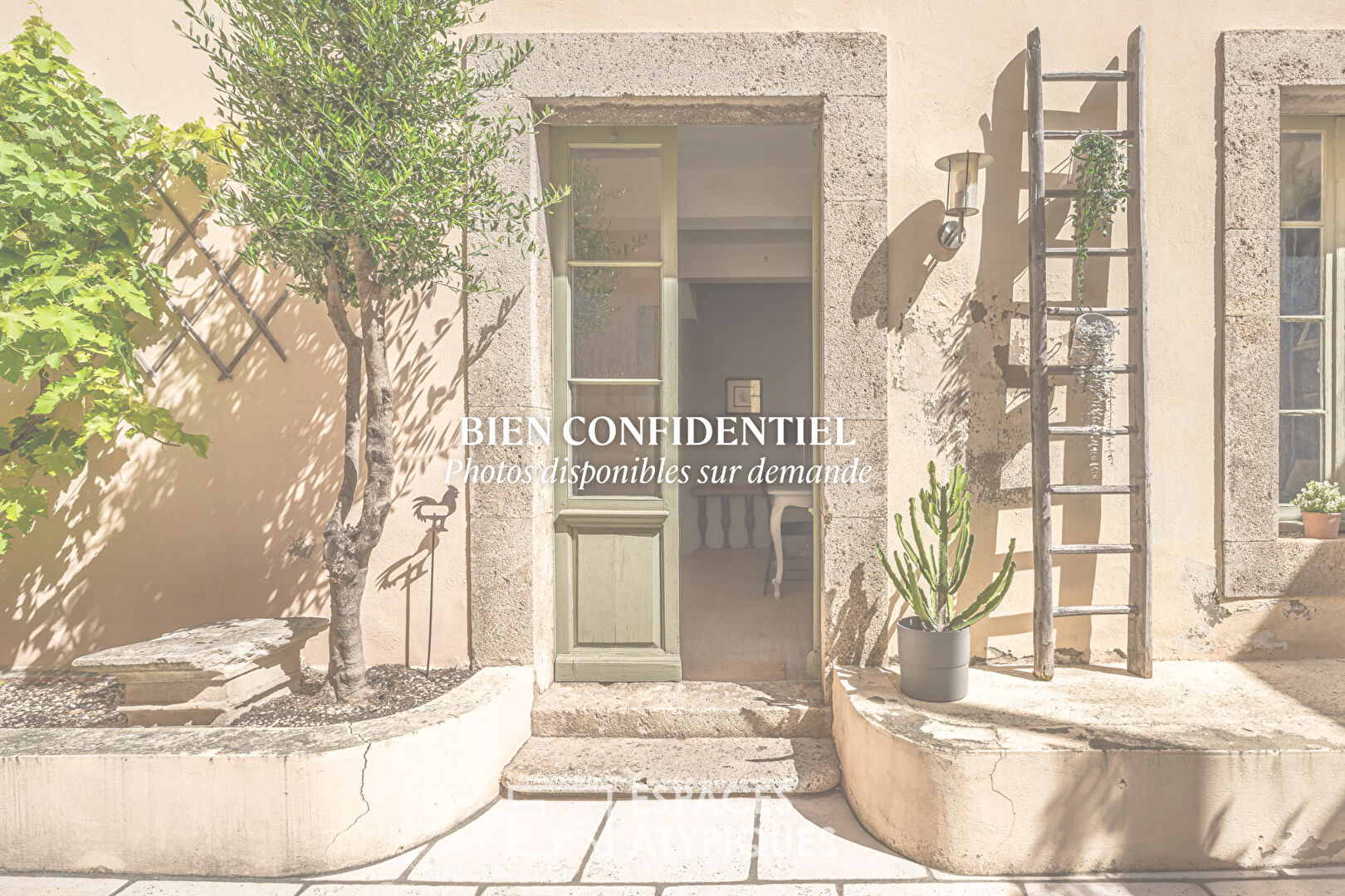 Ensemble immobilier avec cour privée et potentiel à Lézignan-Corbières