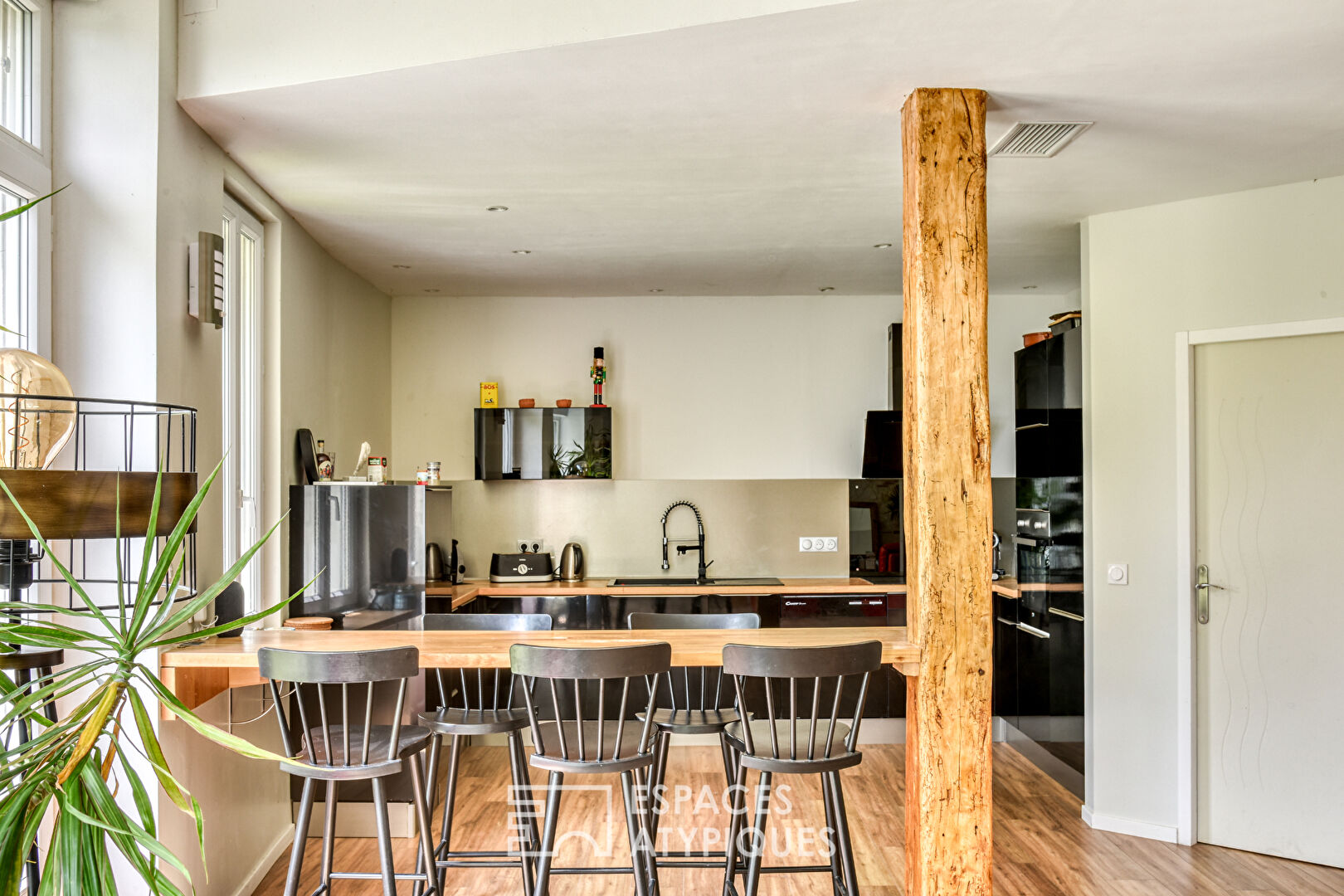 Maison de maître rénovée près du Lauragais avec dépendances et parc arboré