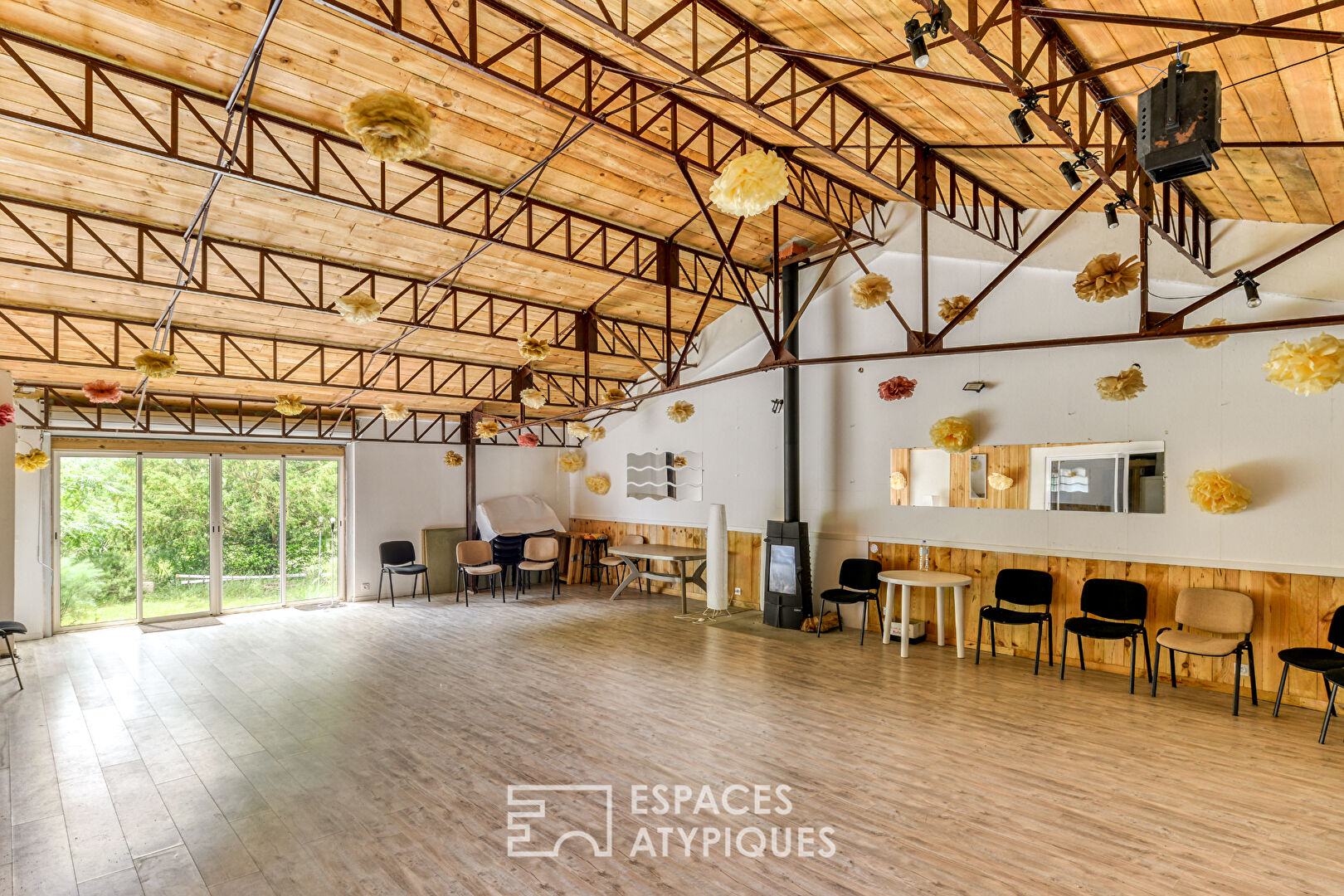 Maison de maître rénovée près du Lauragais avec dépendances et parc arboré