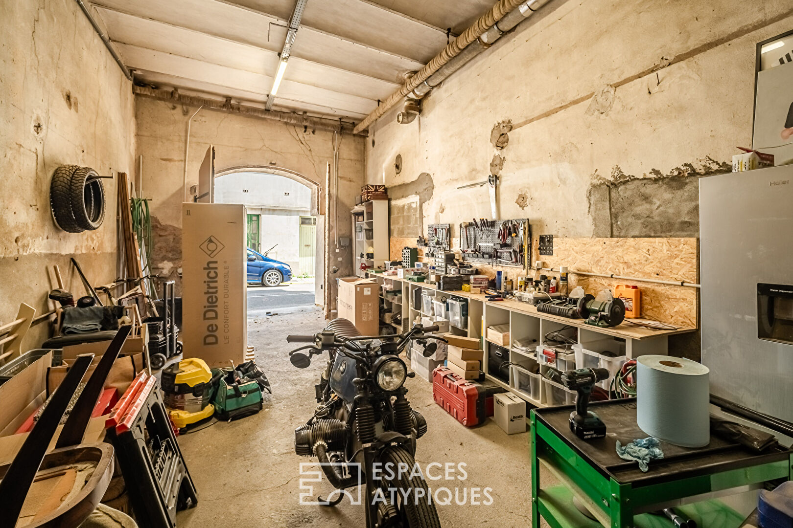 Appartement de caractère avec terrasse et garage proche des Halles de Narbonne